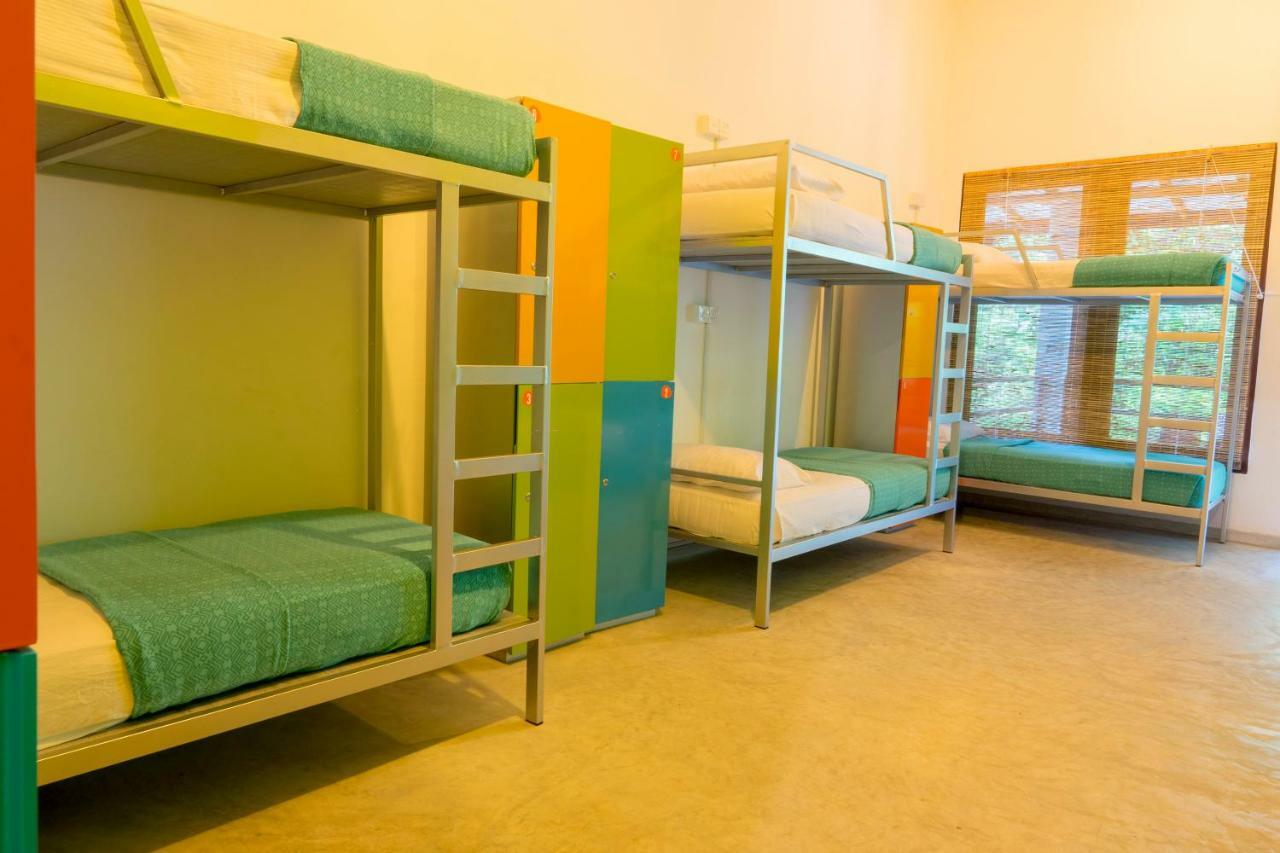 Хостел Bunk Station Елла Екстер'єр фото